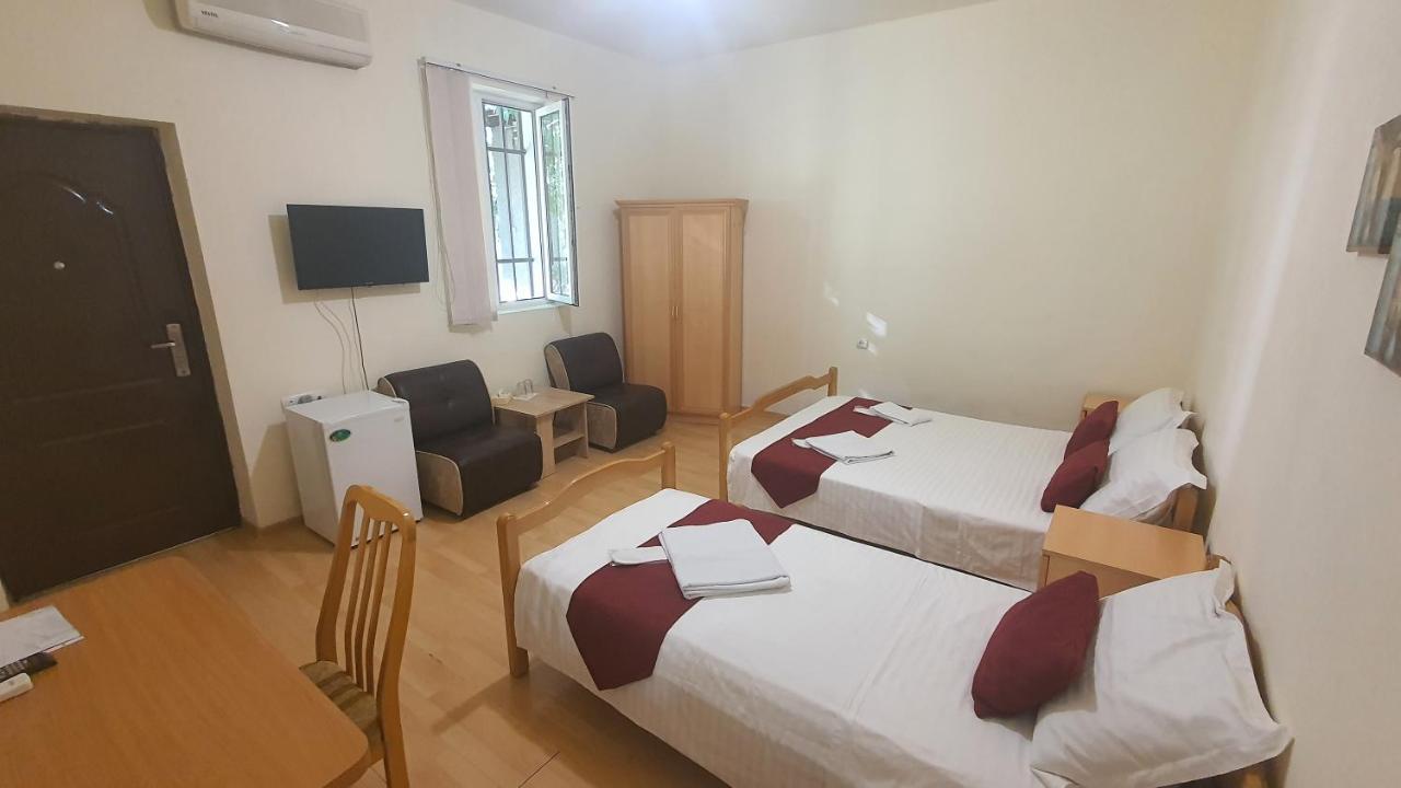 Kesabella Touristic House Bed and Breakfast P'arak'ar Buitenkant foto