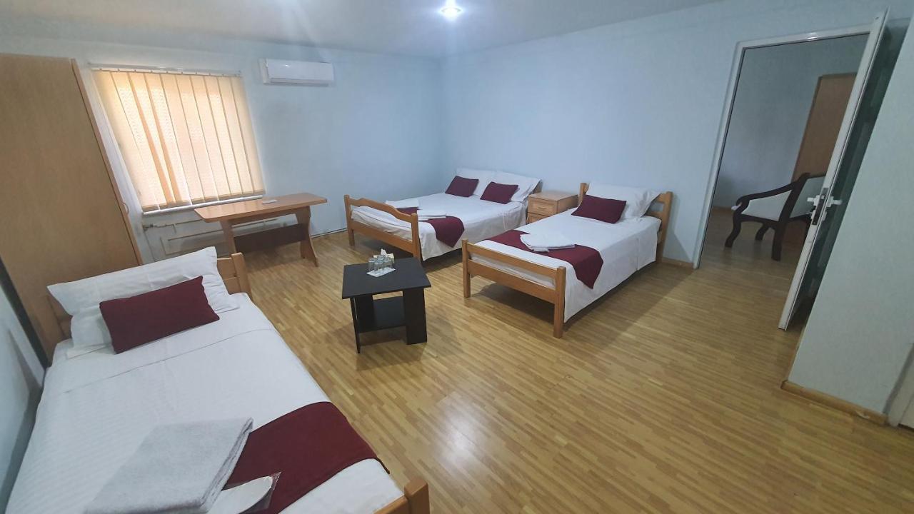 Kesabella Touristic House Bed and Breakfast P'arak'ar Buitenkant foto