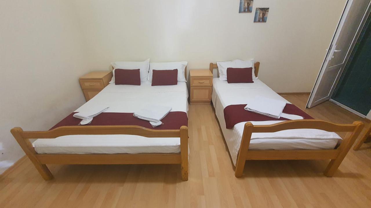 Kesabella Touristic House Bed and Breakfast P'arak'ar Buitenkant foto