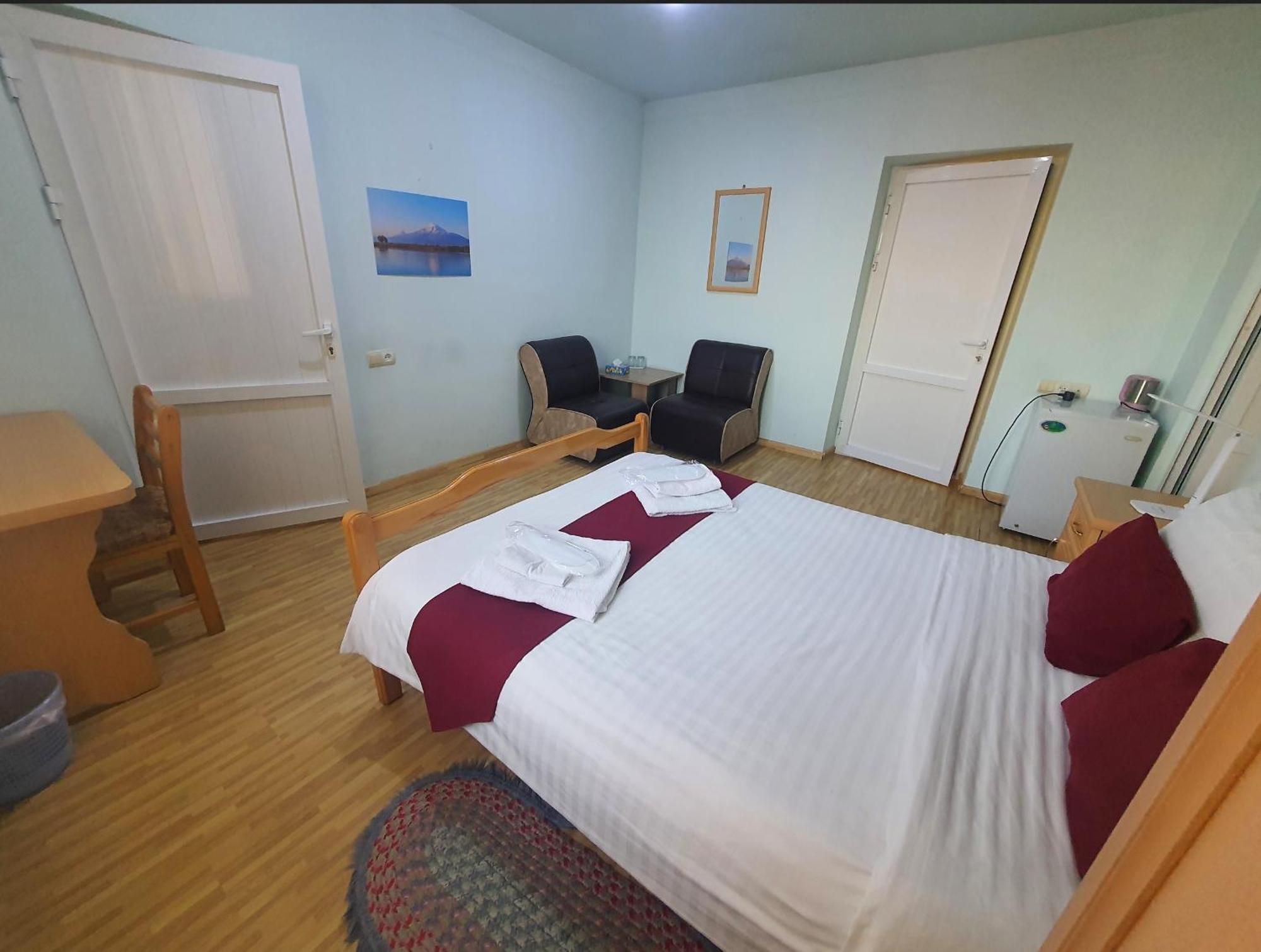 Kesabella Touristic House Bed and Breakfast P'arak'ar Buitenkant foto