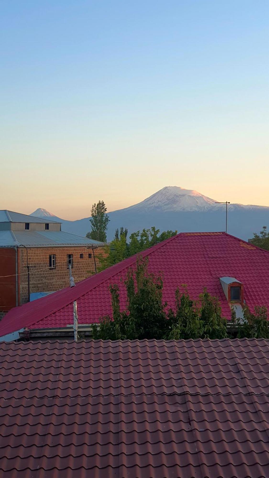 Kesabella Touristic House Bed and Breakfast P'arak'ar Buitenkant foto